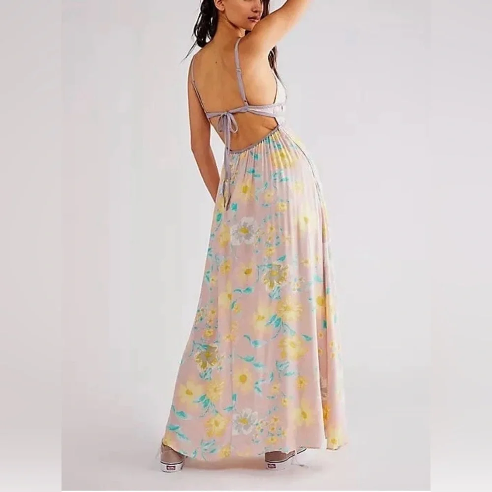 Free People Wisteria Maxi Dress Floral Open Back Keyhole NWT Size M - Picture 6 of 12